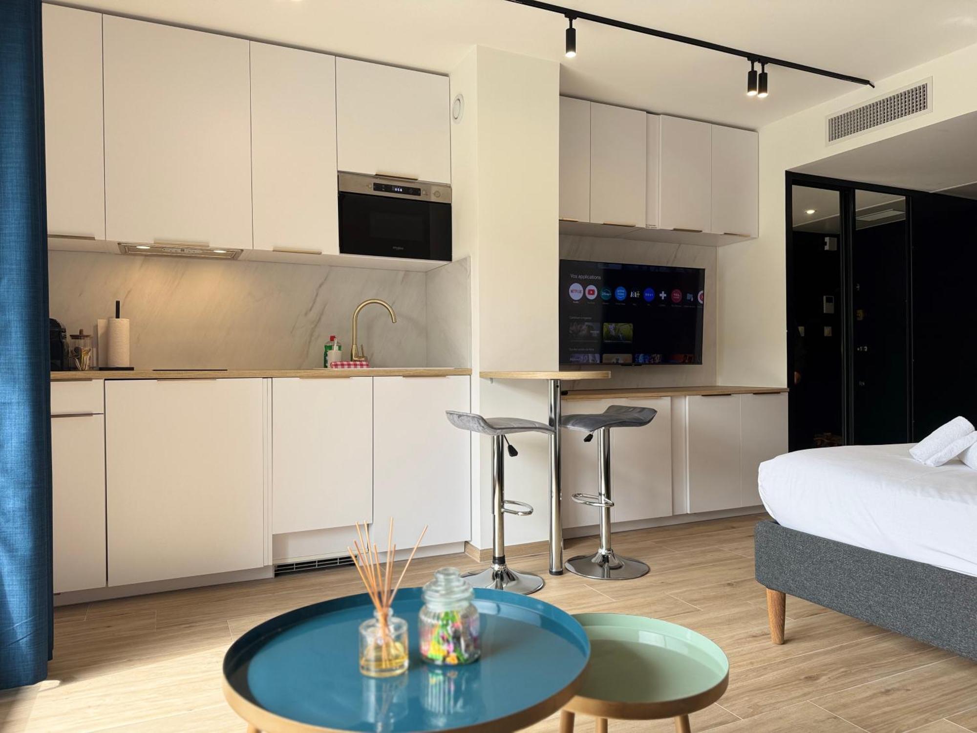 Cosy Appartement, Centre-Ville Cannes, Terrasse, Clim Экстерьер фото